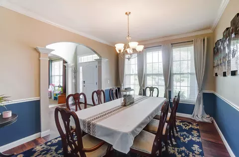 Dining - 13 Buckeye Dr, Middletown, OH 45044 photo 4 of 6