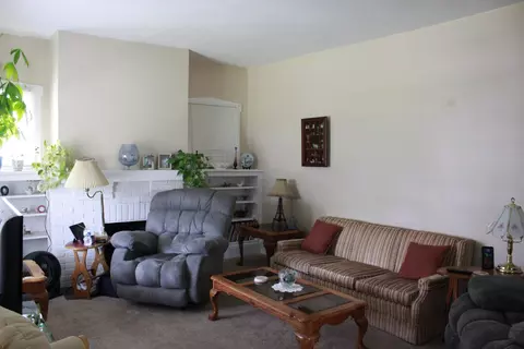 614 E Cassilly St, Springfield, OH 45503 photo 3