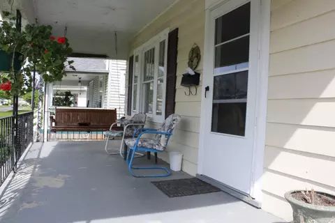 614 E Cassilly St, Springfield, OH 45503 photo 2
