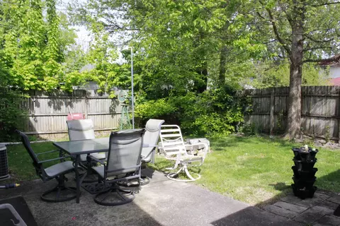 614 E Cassilly St, Springfield, OH 45503 photo 5