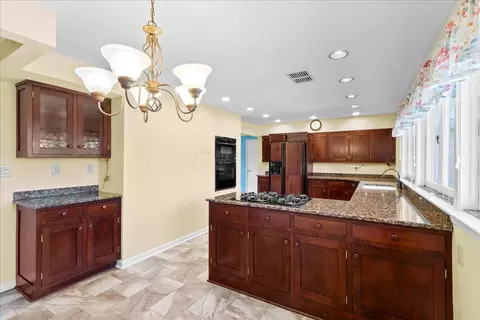 2106 Northridge Dr, Springfield, OH 45504 photo 7