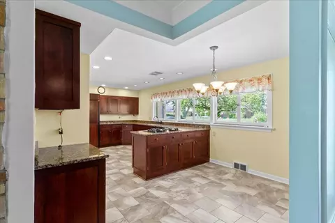 2106 Northridge Dr, Springfield, OH 45504 photo 6