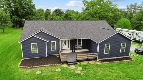 3900 Johnston Rd, Mount Sterling, OH 43143