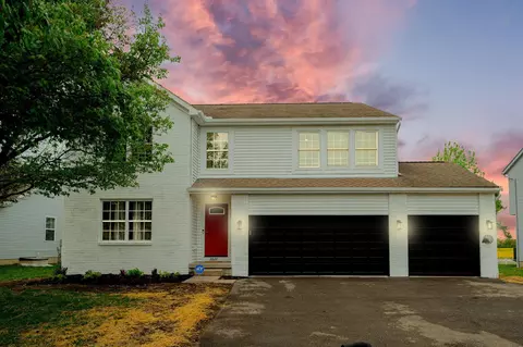 3827 Lake Lanier Dr, Grove City, OH 43123