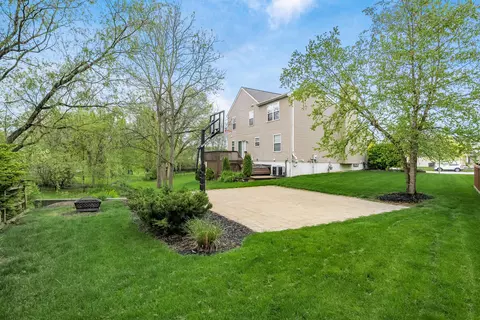 Exterior - 111 Cherry Tree Ct, Delaware, OH 43015 photo 7 of 19