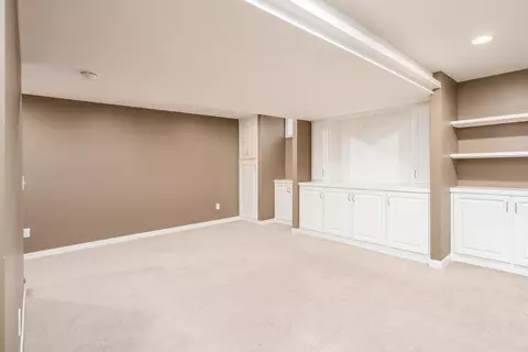 Living - 111 Cherry Tree Ct, Delaware, OH 43015 photo 6 of 6