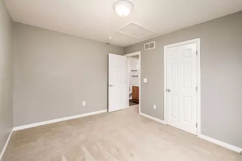 Bedroom - 111 Cherry Tree Ct, Delaware, OH 43015 photo 5 of 5