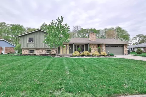 408 Beechgrove Dr, Englewood, OH 45322