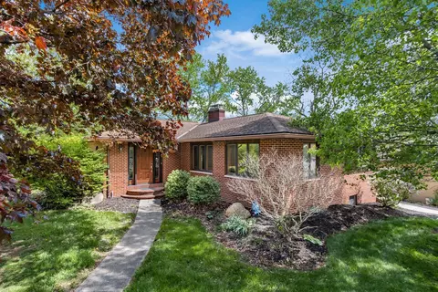 696 Lewis Center Rd, Lewis Center, OH 43035