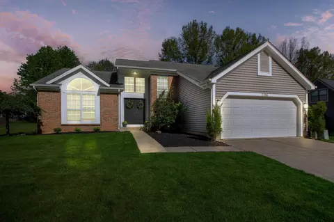 1266 Ashburnham Dr, Columbus, OH 43230