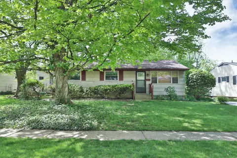 393 E Clearview Ave, Worthington, OH 43085