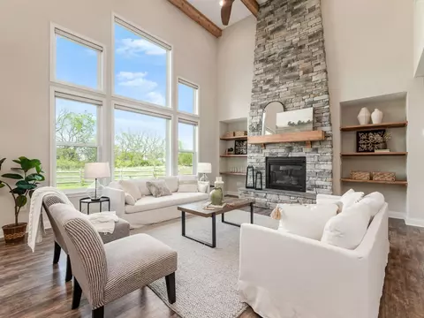 Living - 3640 Switchgrass Ct, Hilliard, OH 43026 photo 2 of 2