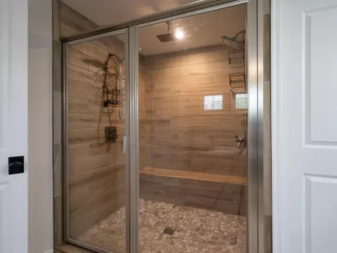 Bath - 3640 Switchgrass Ct, Hilliard, OH 43026 photo 7 of 8