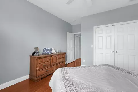 Bedroom - 6035 Eiger Dr, Columbus, OH 43213 photo 3 of 6