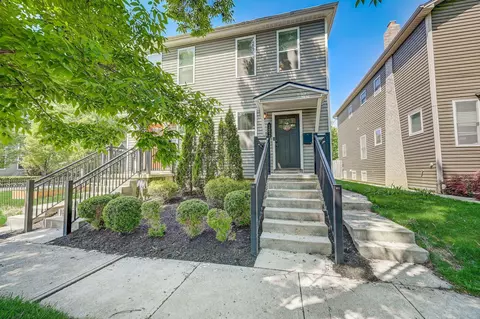 122 E Gates St, Columbus, OH 43206