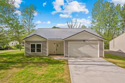 5304 Fairfield Beach Rd NE, Thornville, OH 43076