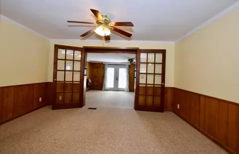 Living - 238 Edgefield Blvd, Marion, OH 43302 photo 2 of 4
