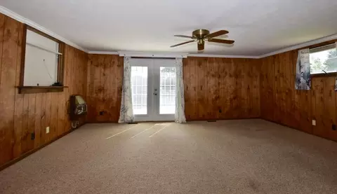 Living - 238 Edgefield Blvd, Marion, OH 43302 photo 4 of 4
