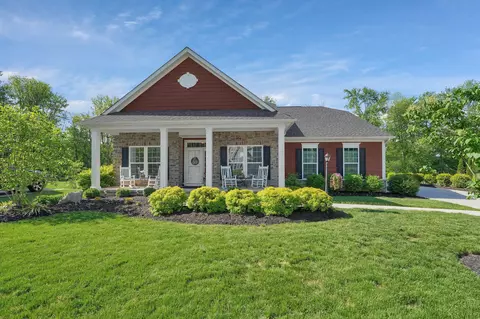 8295 Woodland Creek Ct, Blacklick, OH 43004