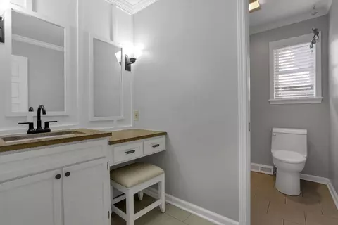 Bath - 6751 Feder Rd, Galloway, OH 43119 photo 3 of 7