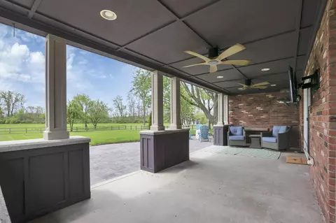 Exterior - 6751 Feder Rd, Galloway, OH 43119 photo 10 of 16