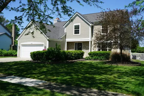 4568 Clayburn Dr E, Grove City, OH 43123