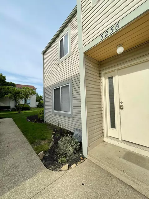 5236 Dierker Rd #B, Columbus, OH 43220