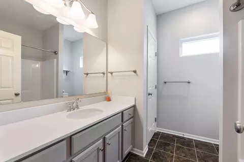 Bath - 623 Brindle Rd, Ostrander, OH 43061 photo 4 of 5