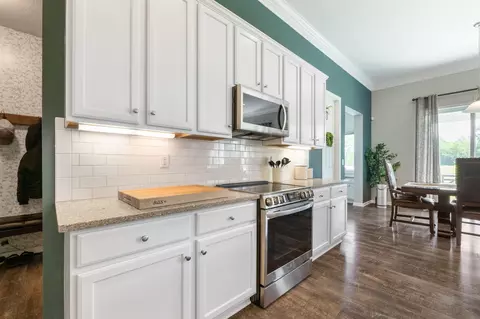 Kitchen - 623 Brindle Rd, Ostrander, OH 43061 photo 1 of 5