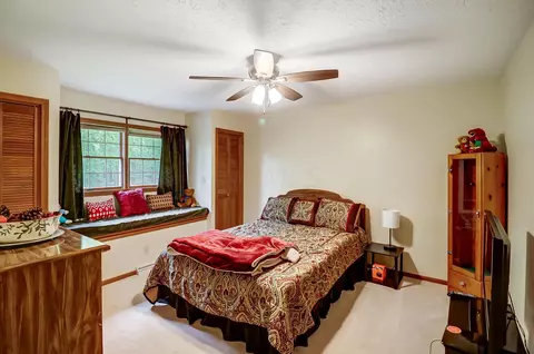 Bedroom - 1807 E River Rd, Marion, OH 43302 photo 3 of 7