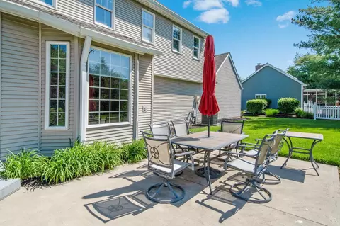 Exterior - 511 Northfield Dr, Circleville, OH 43113 photo 6 of 7