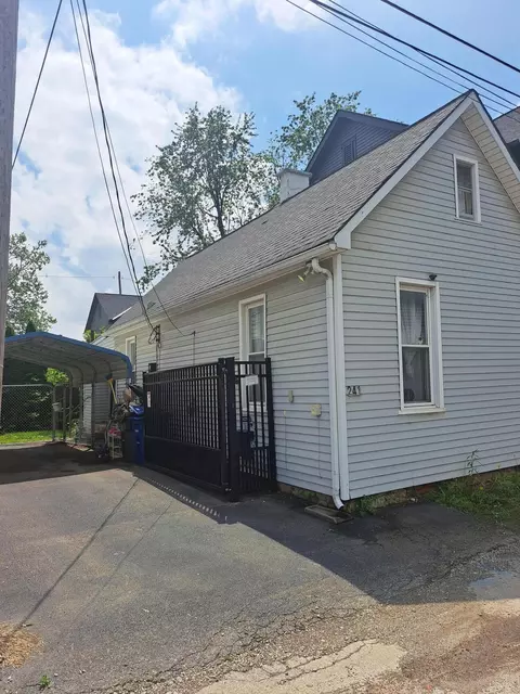 241 E Redbud, Columbus, OH 43206