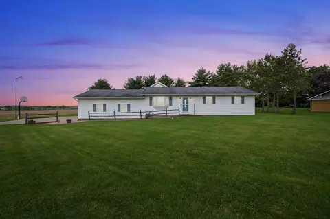 2631 Election House Rd NW, Lancaster, OH 43130