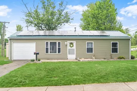 415 Hillview Dr, Johnstown, OH 43031