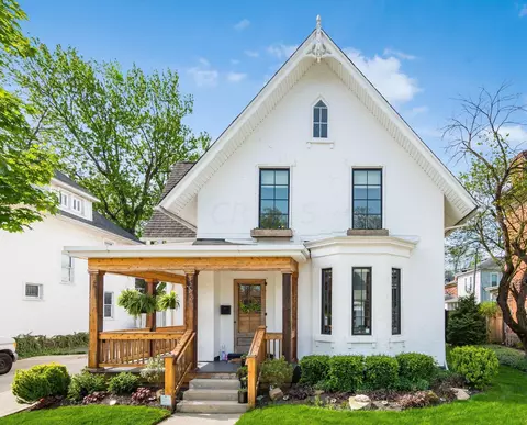 103 W Winter St, Delaware, OH 43015