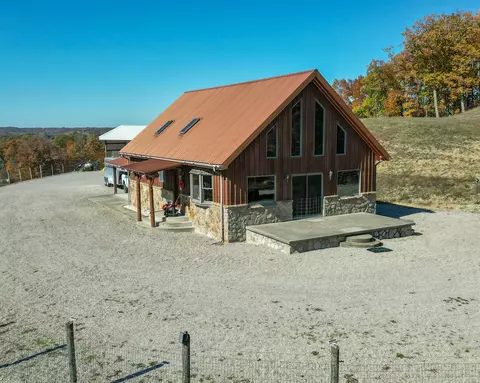 9055 Millertown Rd SE, Glouster, OH 45732