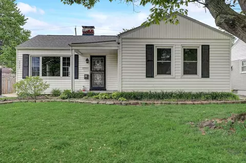 2923 Hampshire Rd, Columbus, OH 43209