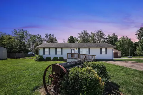 10714 Westfall Rd, Frankfort, OH 45628