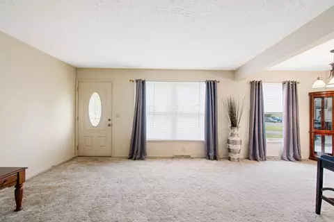 1127 Redburn Dr, Ashland, OH 44805 photo 6