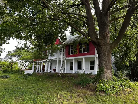 4573 Newark Rd, Utica, OH 43080