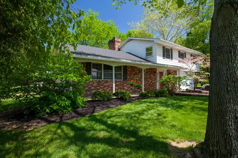 1930 Seaford Ct, Columbus, OH 43220