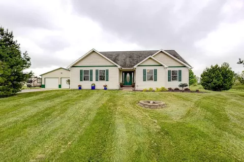3317 Vanatta Rd, Centerburg, OH 43011
