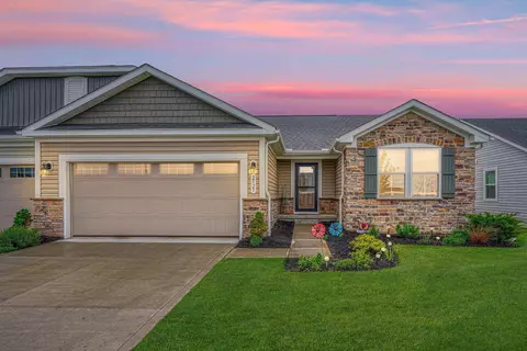 2525 Mcclouds Sq, Marysville, OH 43040