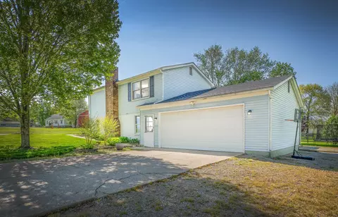 5 Sharon Dr, Mount Vernon, OH 43050