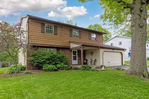 80 Kennebec Pl E, Westerville, OH 43081 photo 2
