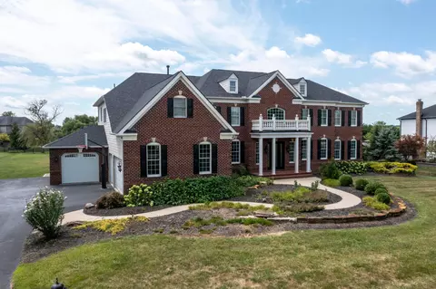 5177 Rosalind Blvd, Powell, OH 43065