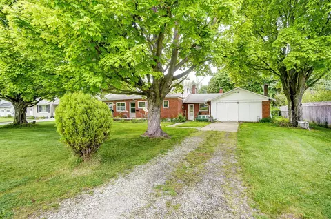1848 Elwood Ln, Springfield, OH 45506