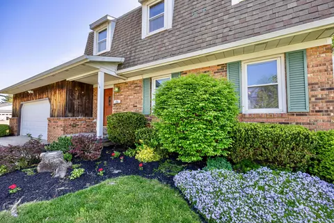 516 Hilltop Dr, Bellefontaine, OH 43311