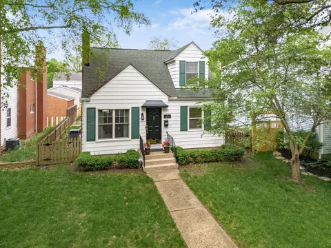 879 Grandon Ave, Bexley, OH 43209