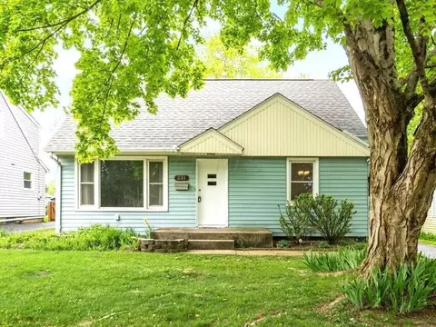 231 Highfield Dr, Columbus, OH 43214